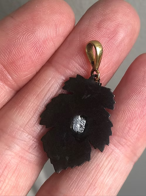 Shakudo Leaf