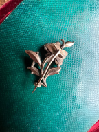 Diamond Sprig Lacepin