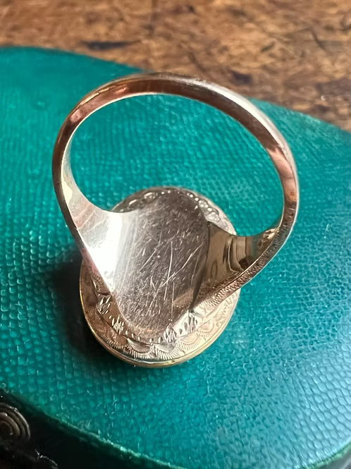 Sulphide Urn Ring 1780