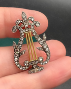 Diamond Lyre