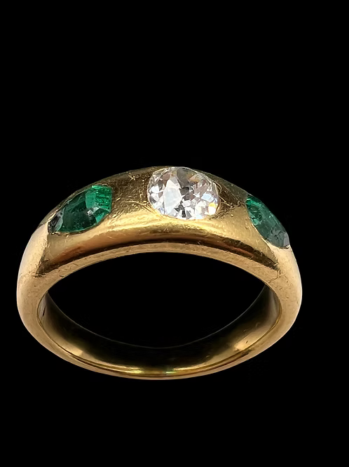 Emerald and Diamond Flush-Set