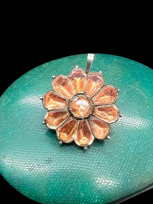 Portuguese Flower Pendant