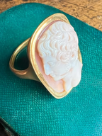 Princely Cameo