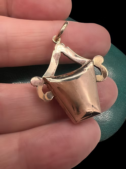 Georgian Basket Pendant
