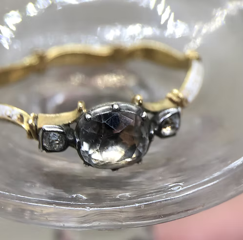 White enamel mourning ring for two members of the Hodge family