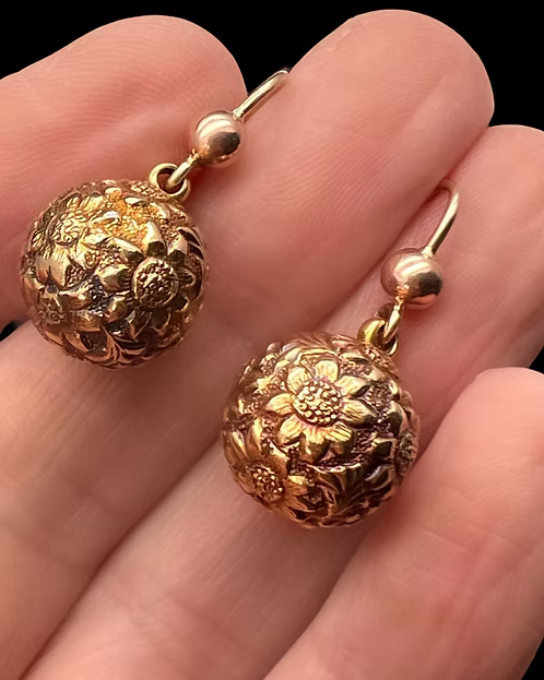 15ct Victorian Ball Earrings