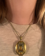 15 ct Victorian Buckle Locket