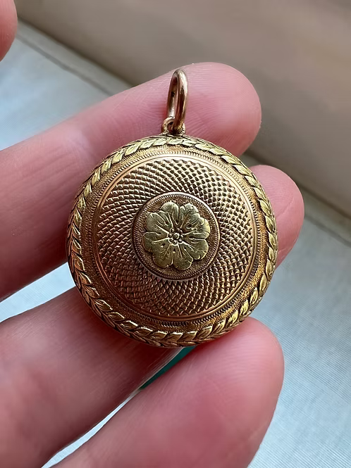 Ricordanza Locket