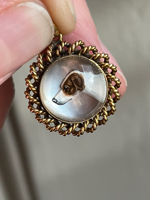 Pointer Essex Crystal Pendant