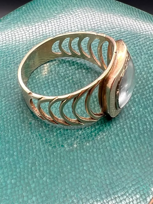 Crescent Ring