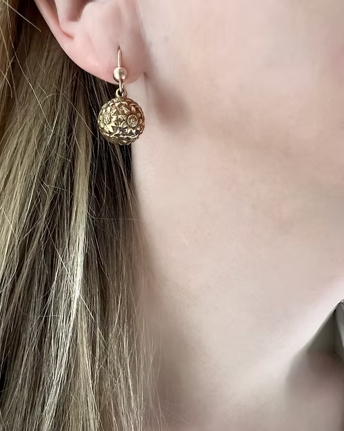15ct Victorian Ball Earrings
