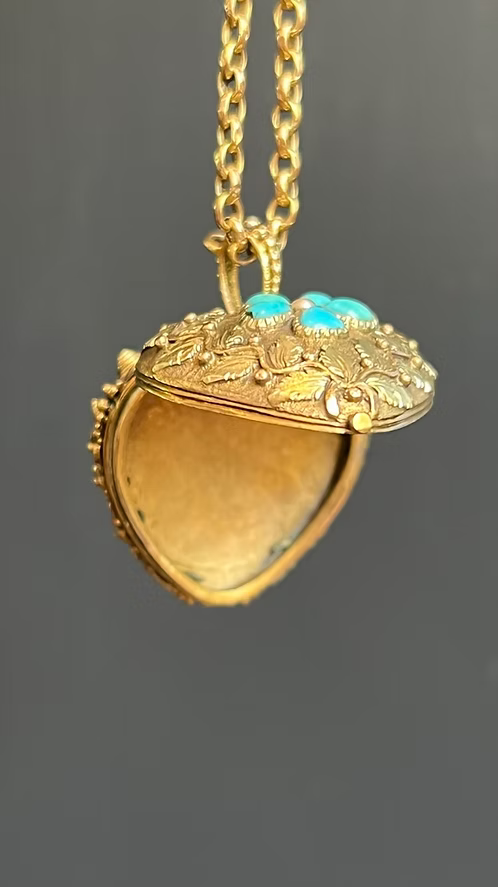 Georgian Regard Heart