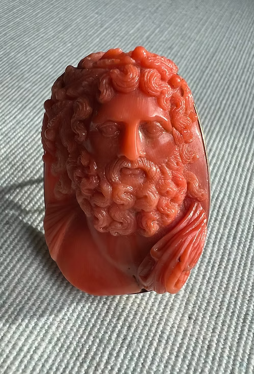 Coral Zeus