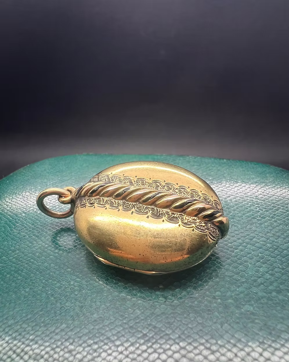 Victorian Rope Twist Locket