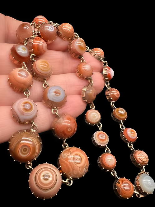 Georgian Agate Rivière