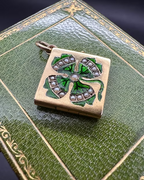 18ct Enamel Clover Locket