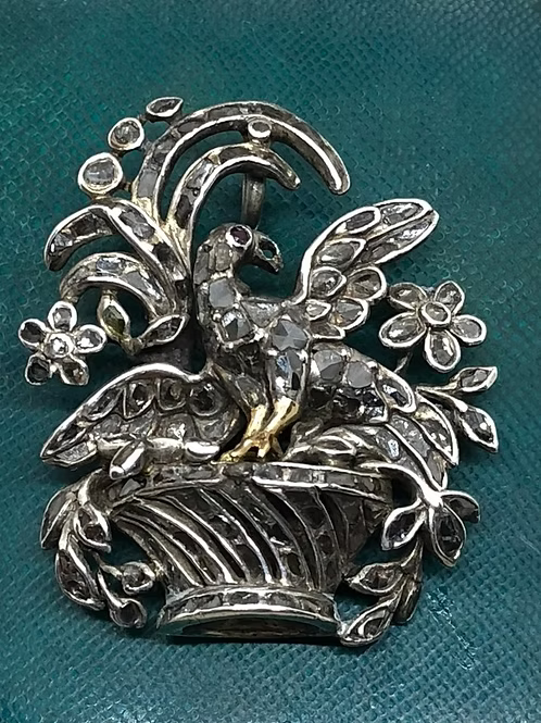 Rococo Diamond Bird