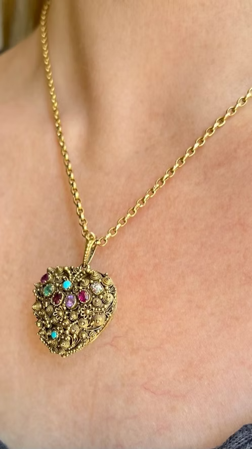 Georgian Regard Heart