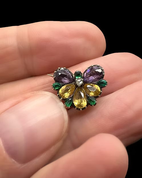 Georgian Pansy Lacepin