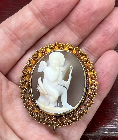 Seated Cupid Cameo