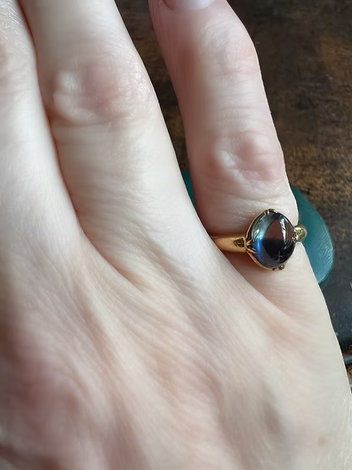 Cabochon Bi-colour Sapphire Ring