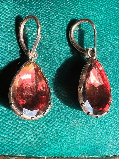 Georgian Foiled Quartz Drops
