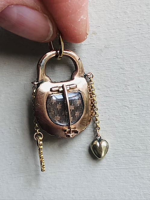 Amatory Padlock