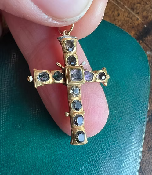 c17th Amethyst and Enamel Cross