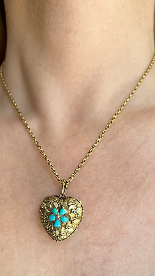 Georgian Regard Heart