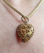 3-Colour Gold Regency Heart locket