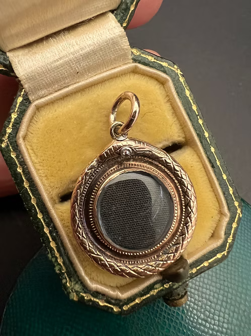 Ouroboros Pendant c.1810