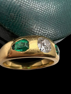 Emerald and Diamond Flush-Set