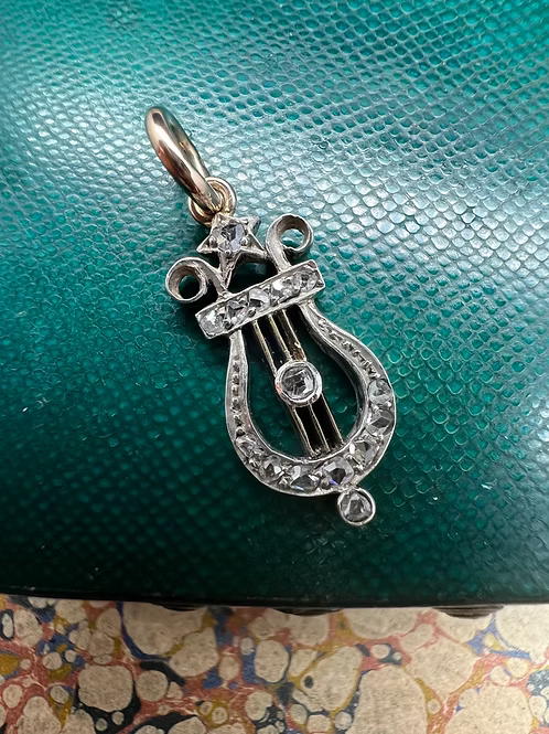 Victorian Rose diamond Lyre
