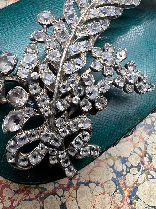 Georgian Paste Aigrette