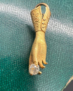 18 carat Cuffed Hand Pendant