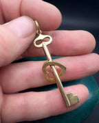 15 carat Victorian ‘Key to my Heart’ pendant