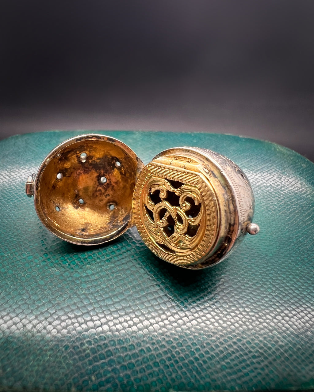 Georgian Vinaigrette Locket