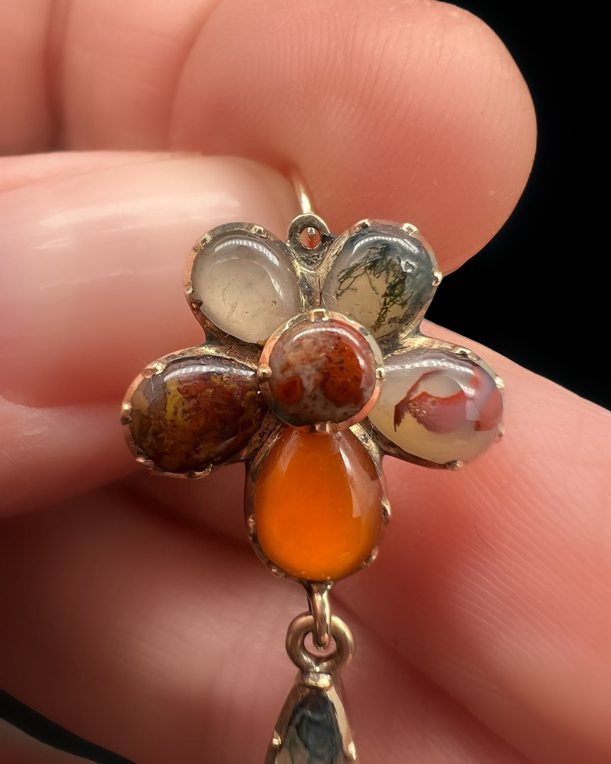 Georgian Agate Pansy Single Earring