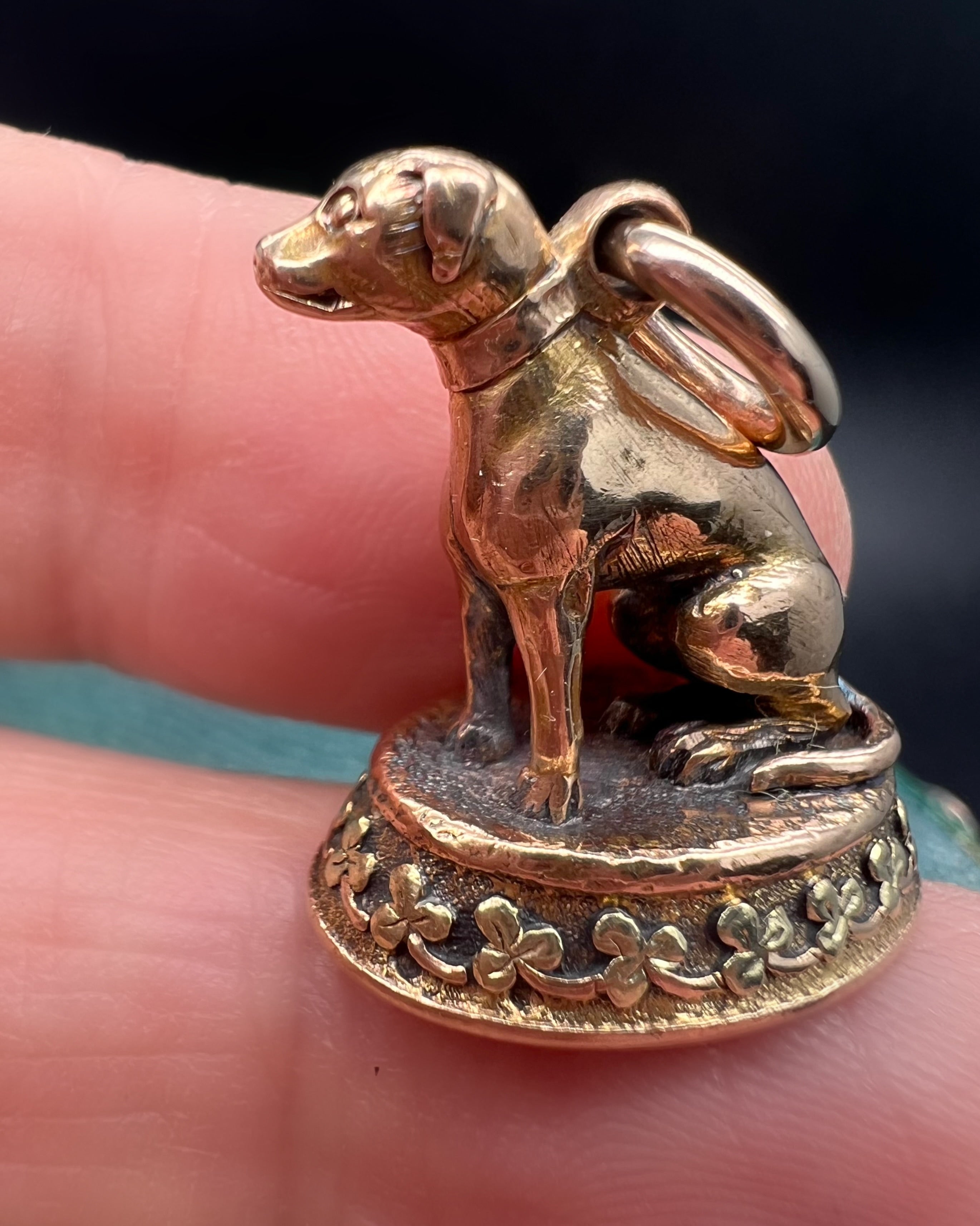 15 carat gold Regency Dog Fob