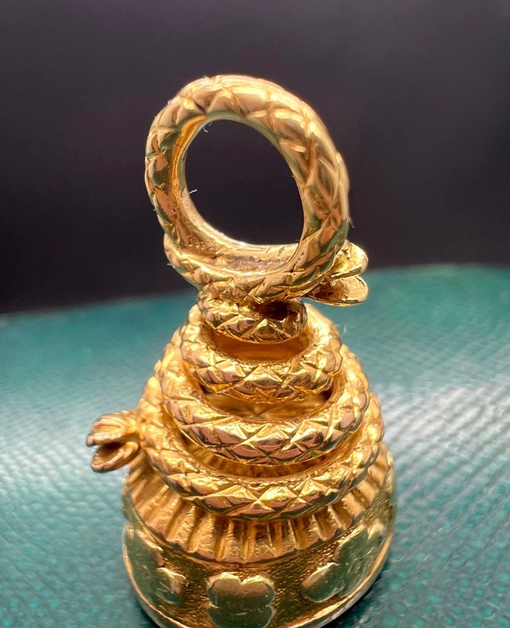 Snake Fob Seal