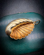 18 carat Victorian Seashell Pendant