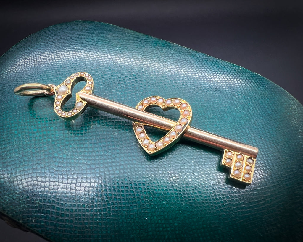 15 carat Victorian ‘Key to my Heart’ pendant