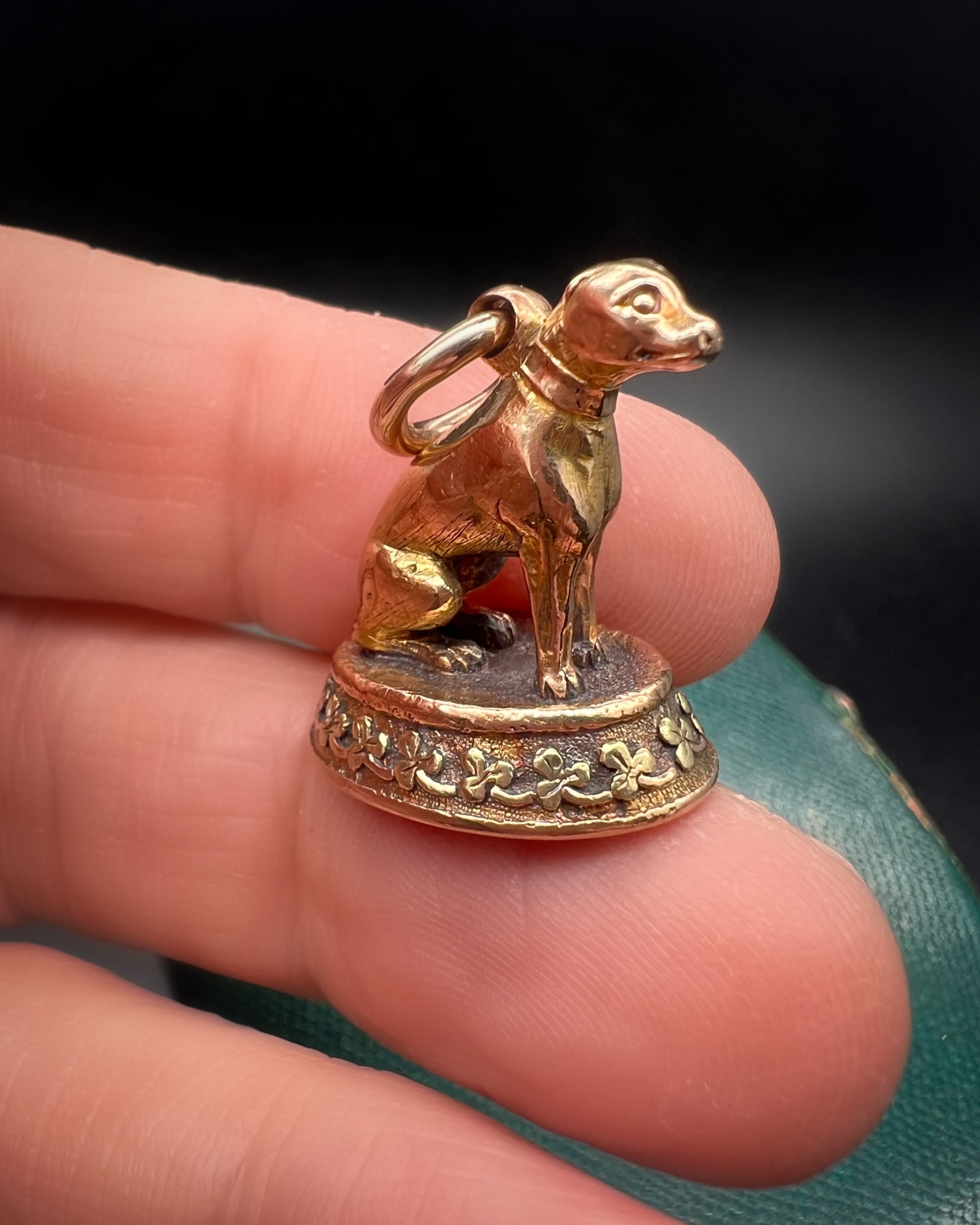 15 carat gold Regency Dog Fob