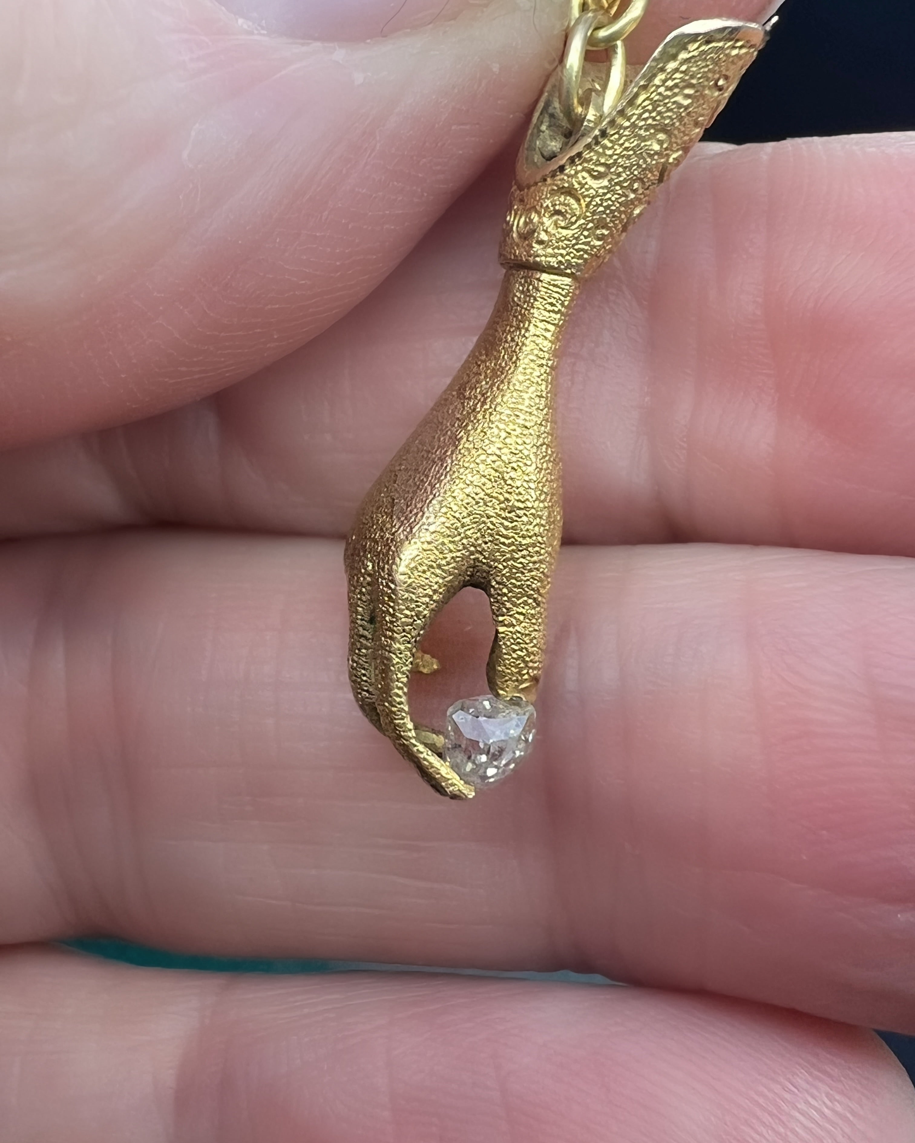 18 carat Cuffed Hand Pendant