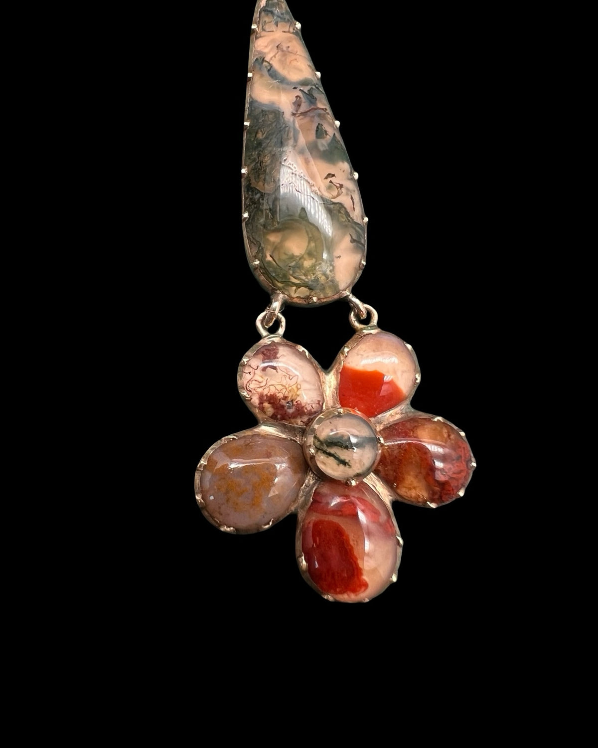 Georgian Agate Pansy Single Earring