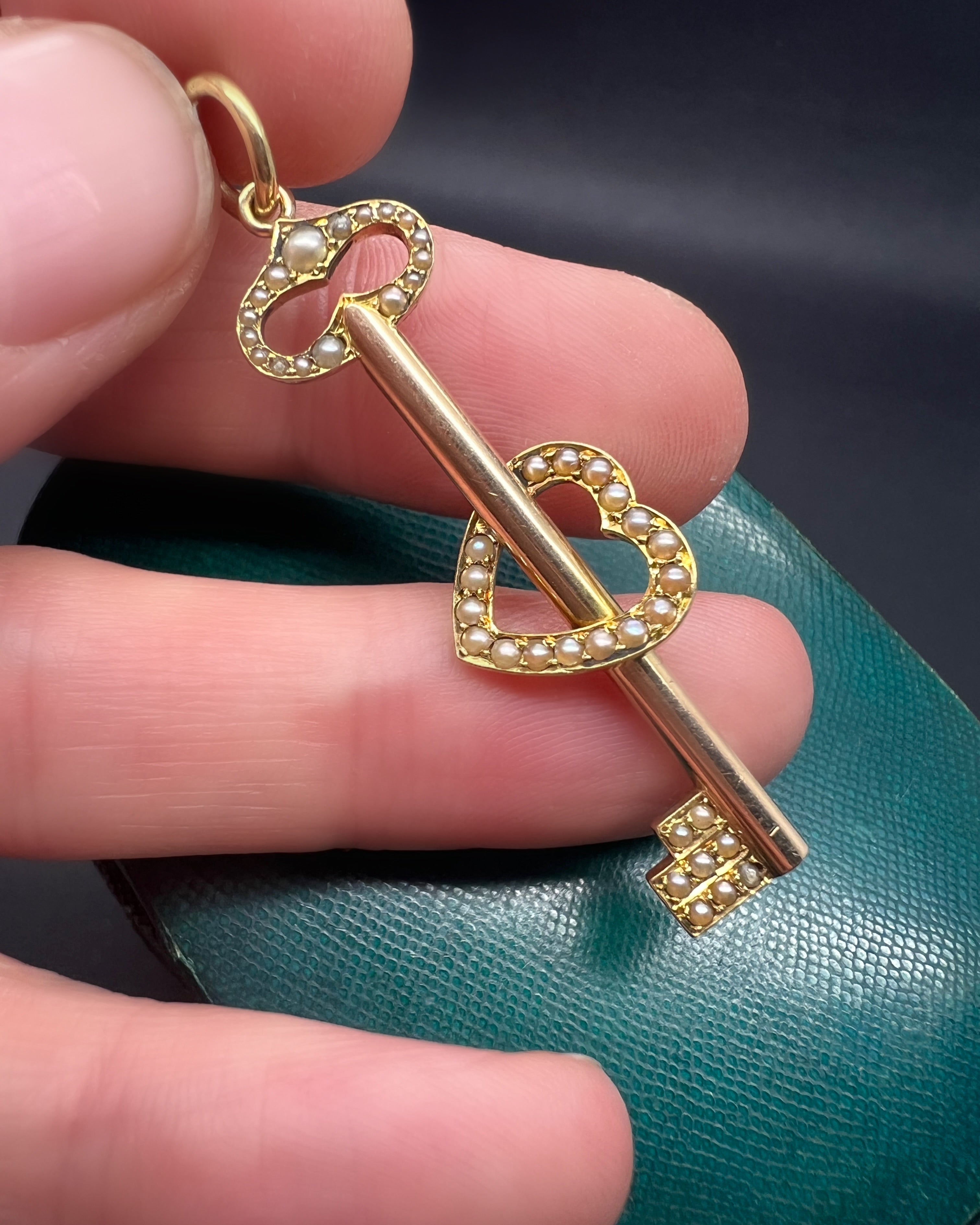 15 carat Victorian ‘Key to my Heart’ pendant