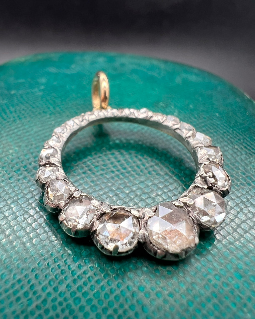 Rose Diamond Circlet pendant