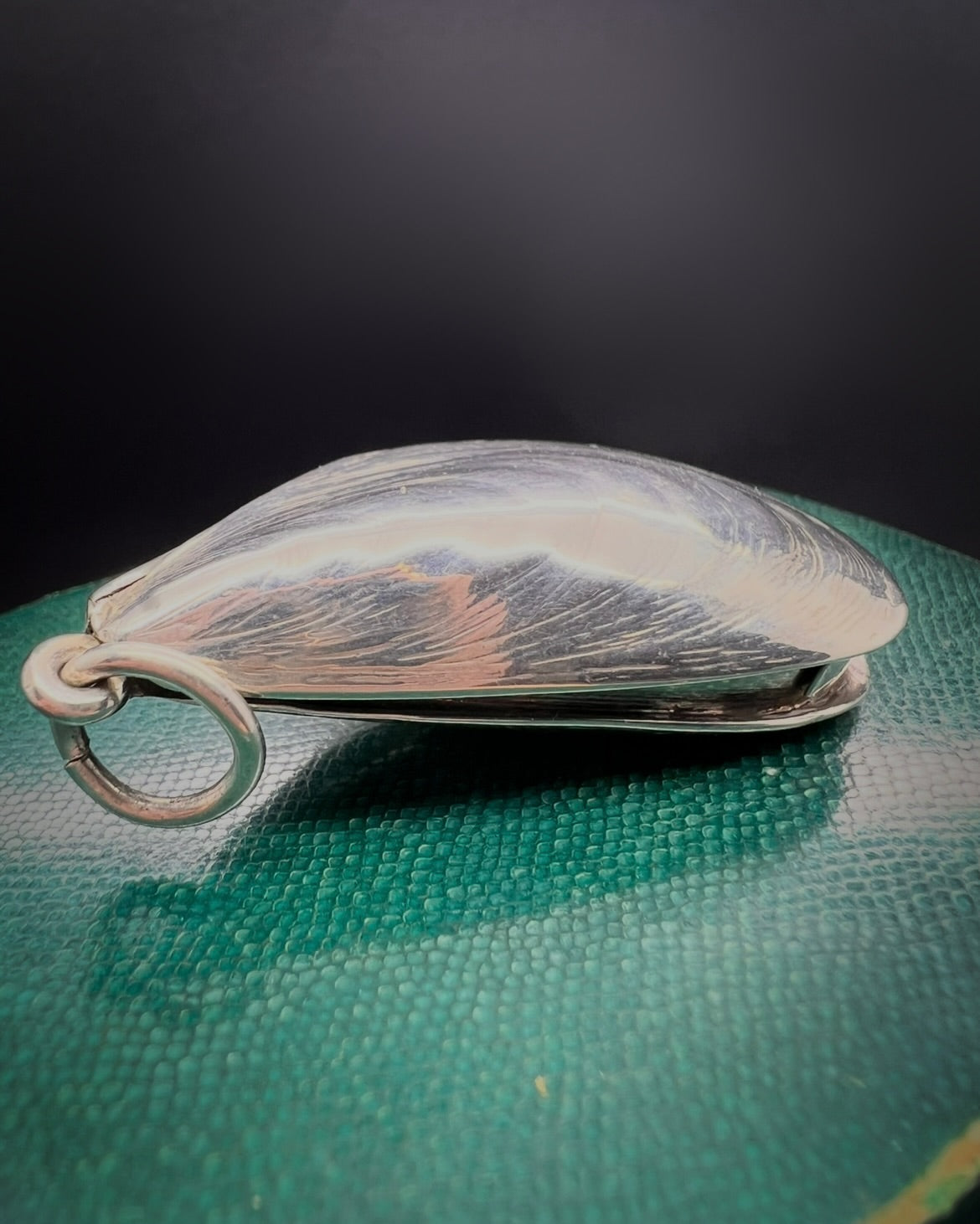 Victorian Silver Shell Vinaigrette Pendant