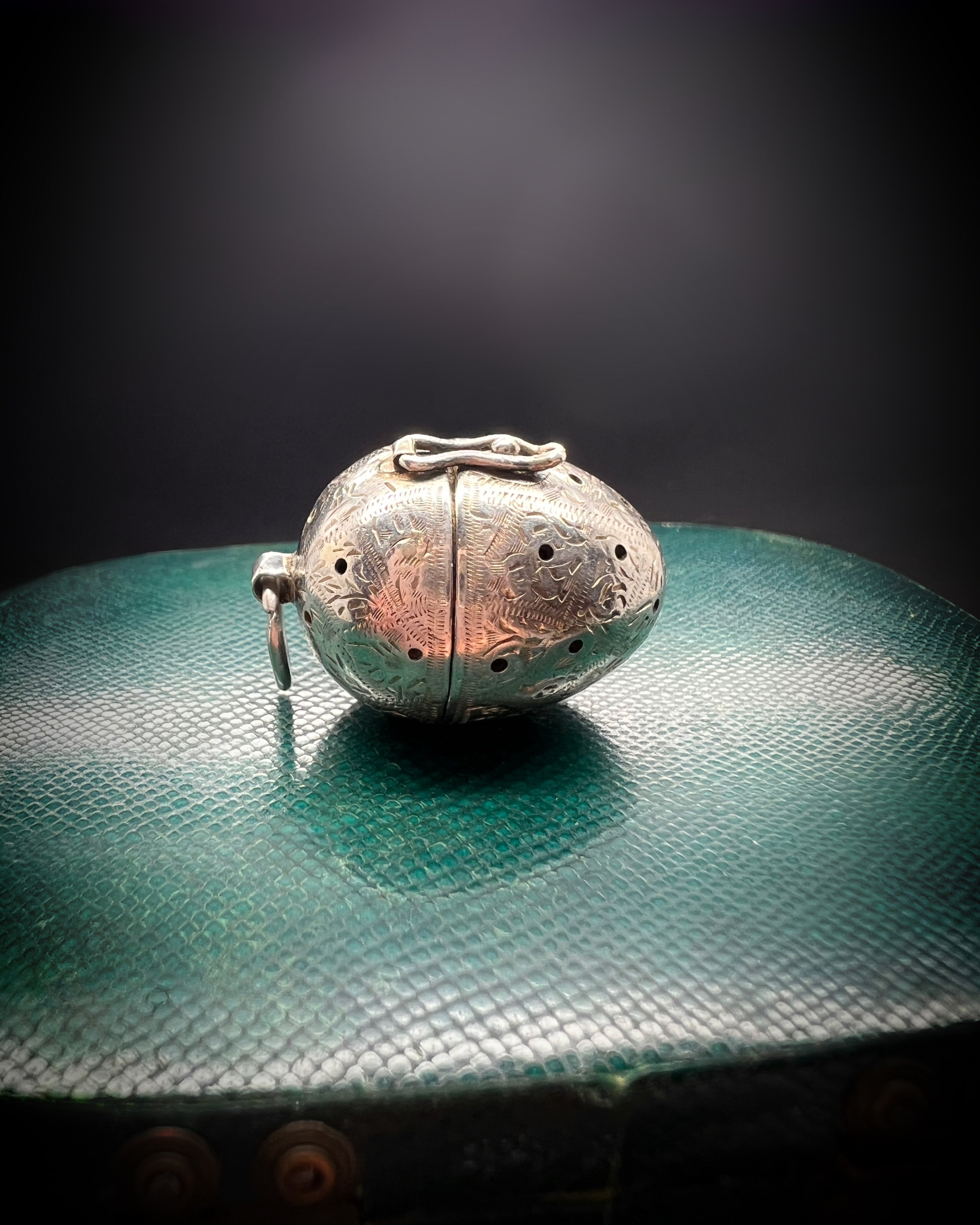 Georgian Vinaigrette Locket