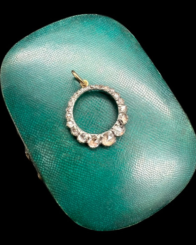 Rose Diamond Circlet pendant